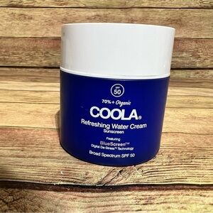 Coola Refreshing Water Cream